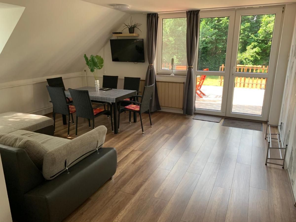 Borsi Apartman Balatonalmádi エクステリア 写真
